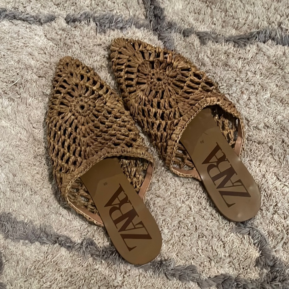 ZARA slides